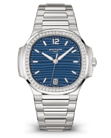 パテックフィリップ Patek Philippe Nautilus 7118/1200A-001 価格