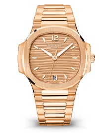 パテックフィリップ Patek Philippe Nautilus 7118/1R-010 価格